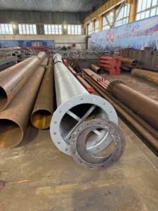 идёт процесс полного производственного цикла опор связи